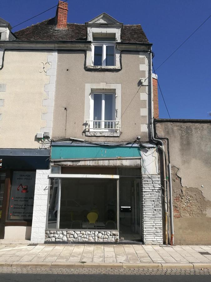 Le Petit Romo, Entre Beauval Et Les Chateaux Lägenhet Romorantin-Lanthenay Exteriör bild